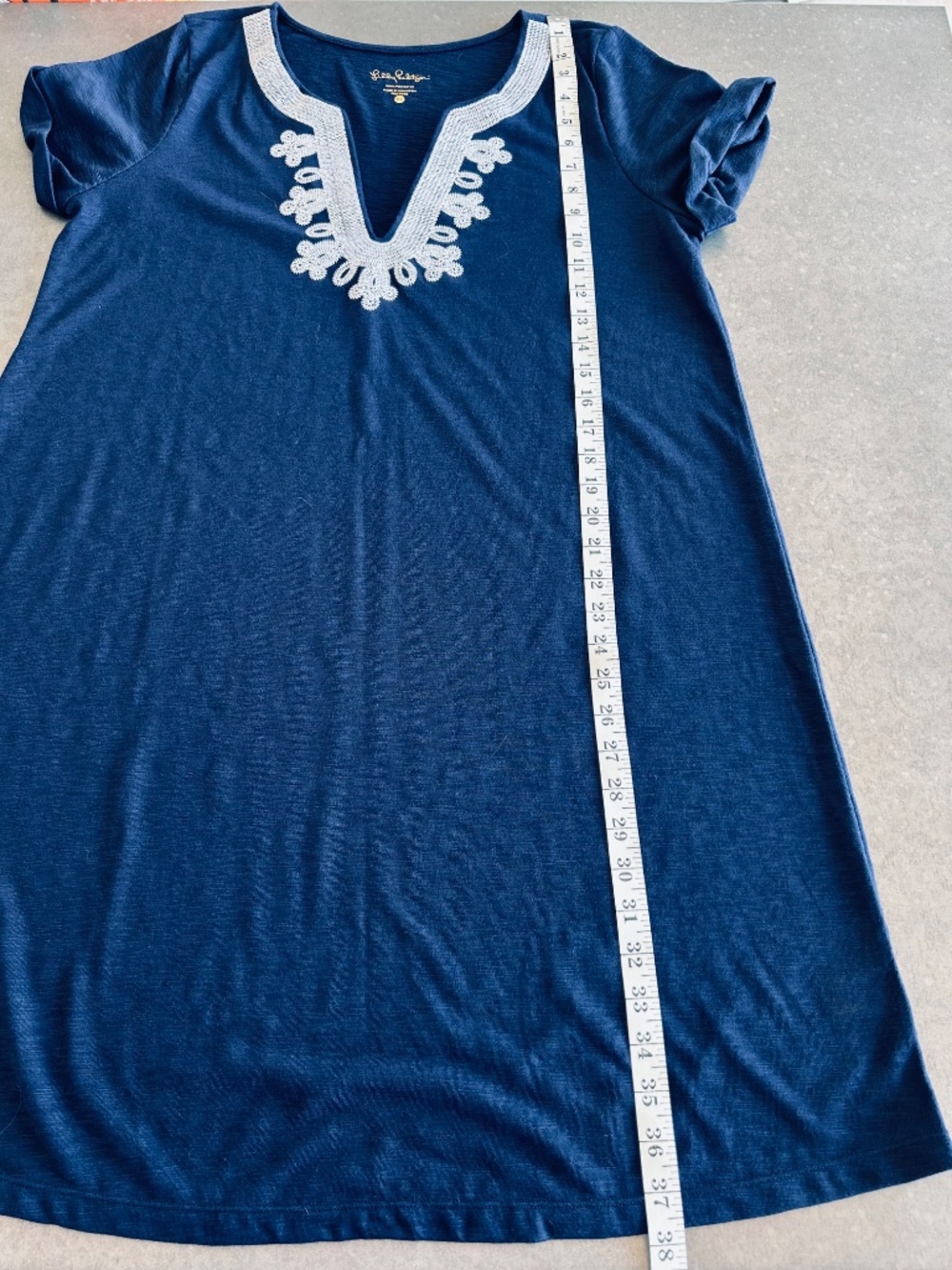 Lilly Pulitzer Maisy Dress in True Navy w/Embroidered White V-Neck XL - EUC - Picture 4 of 5
